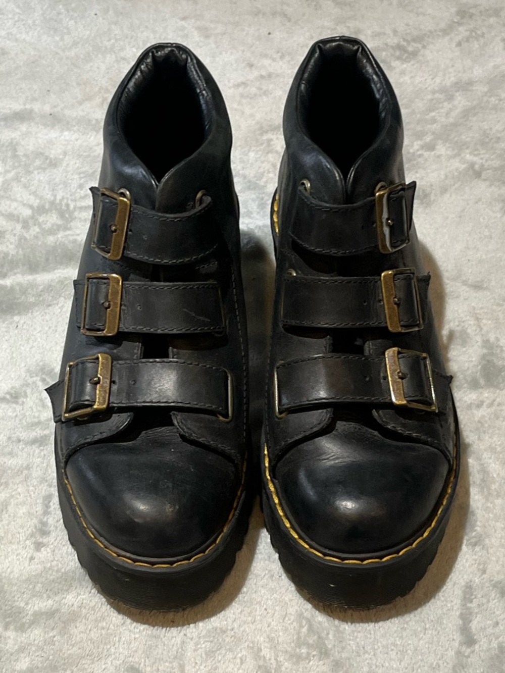 Dr. Martens Black Coppola Leather Heeled Ankle Boots . Triple Buckle. Sz 8